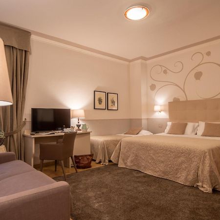 Hotel Ambasciatori Brescia Exteriör bild