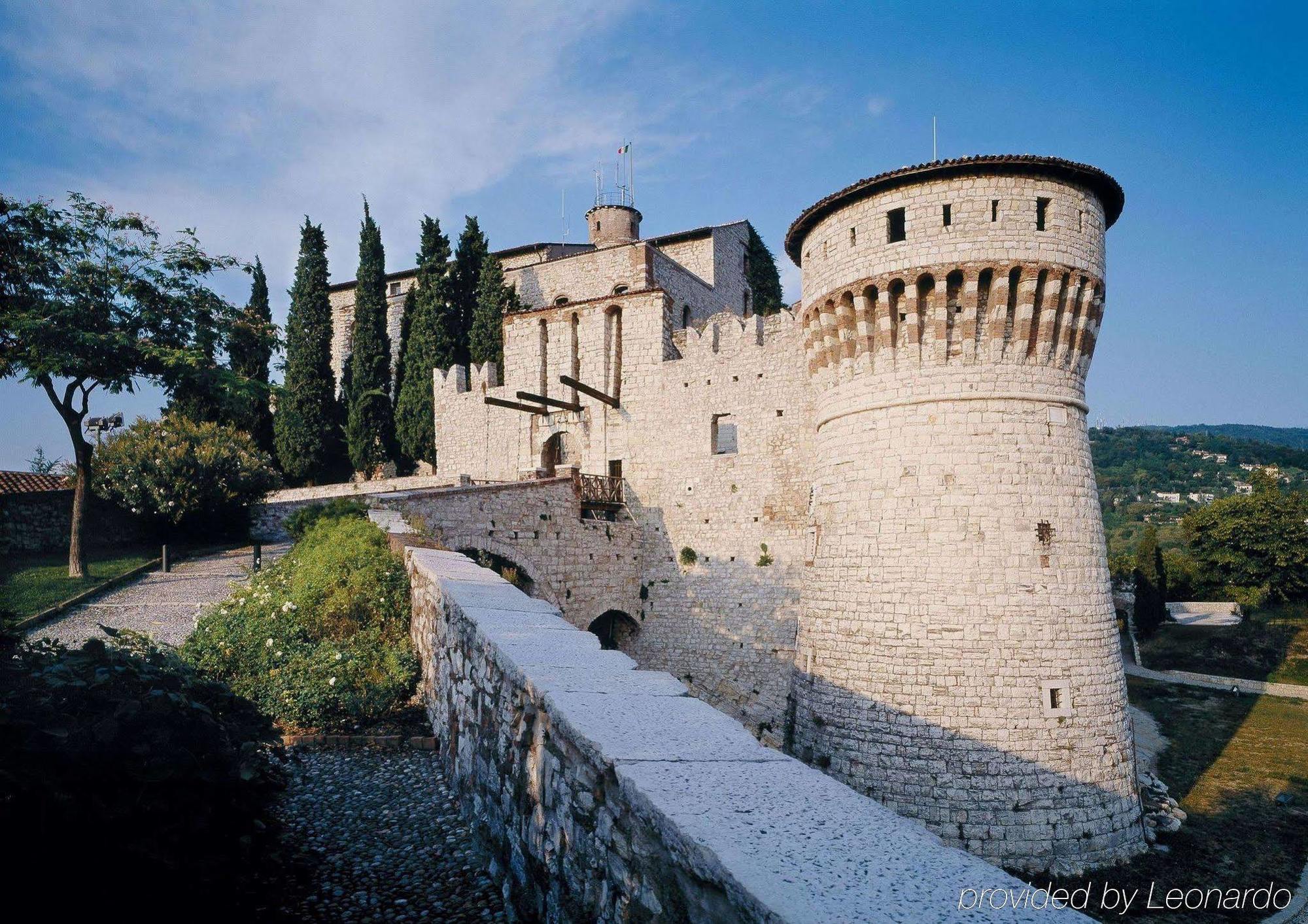 Hotel Ambasciatori Brescia Exteriör bild