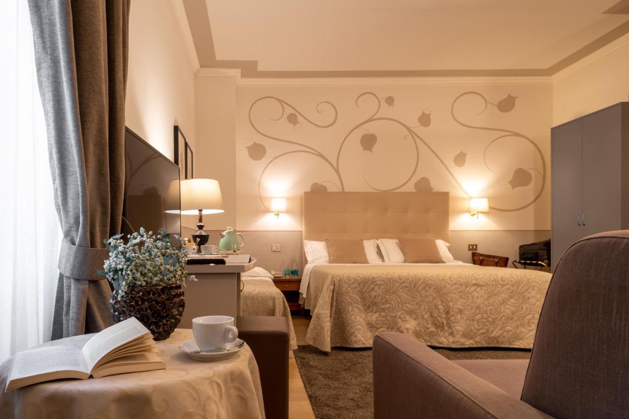 Hotel Ambasciatori Brescia Exteriör bild